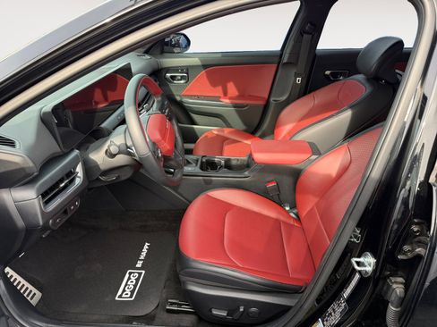 Certified 2025 Kia K4 GT-Line Turbo FWD image 10