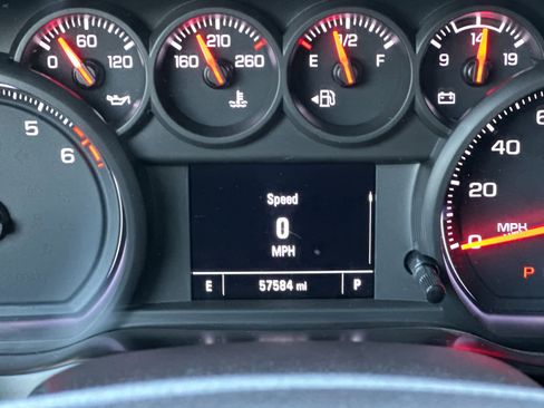 Used 2020 Chevrolet Silverado 1500 Custom w/ Custom Value Package image 24