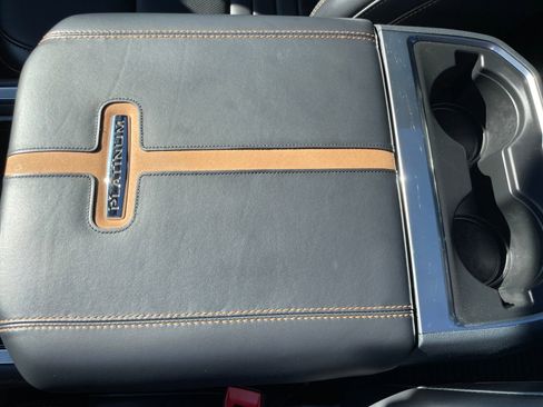 Used 2024 Ford F250 Platinum image 25