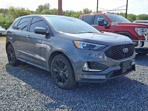 Used 2022 Ford Edge ST-Line w/ Class II Trailer Tow Package image 6