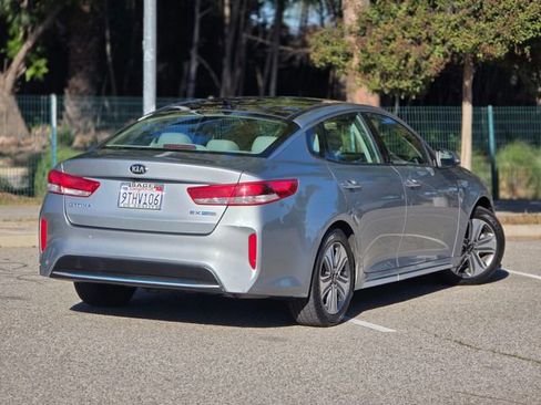 Used 2017 Kia Optima EX w/ Technology Package image 14