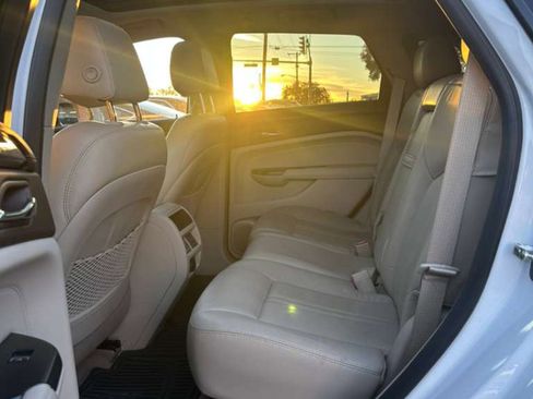 Used 2015 Cadillac SRX Luxury w/ Driver Awareness Package image 23