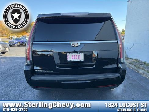 Used 2019 Cadillac Escalade Platinum image 4