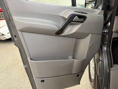 Used 2017 Mercedes-Benz Sprinter 2500 w/ Driver Comfort Package image 22