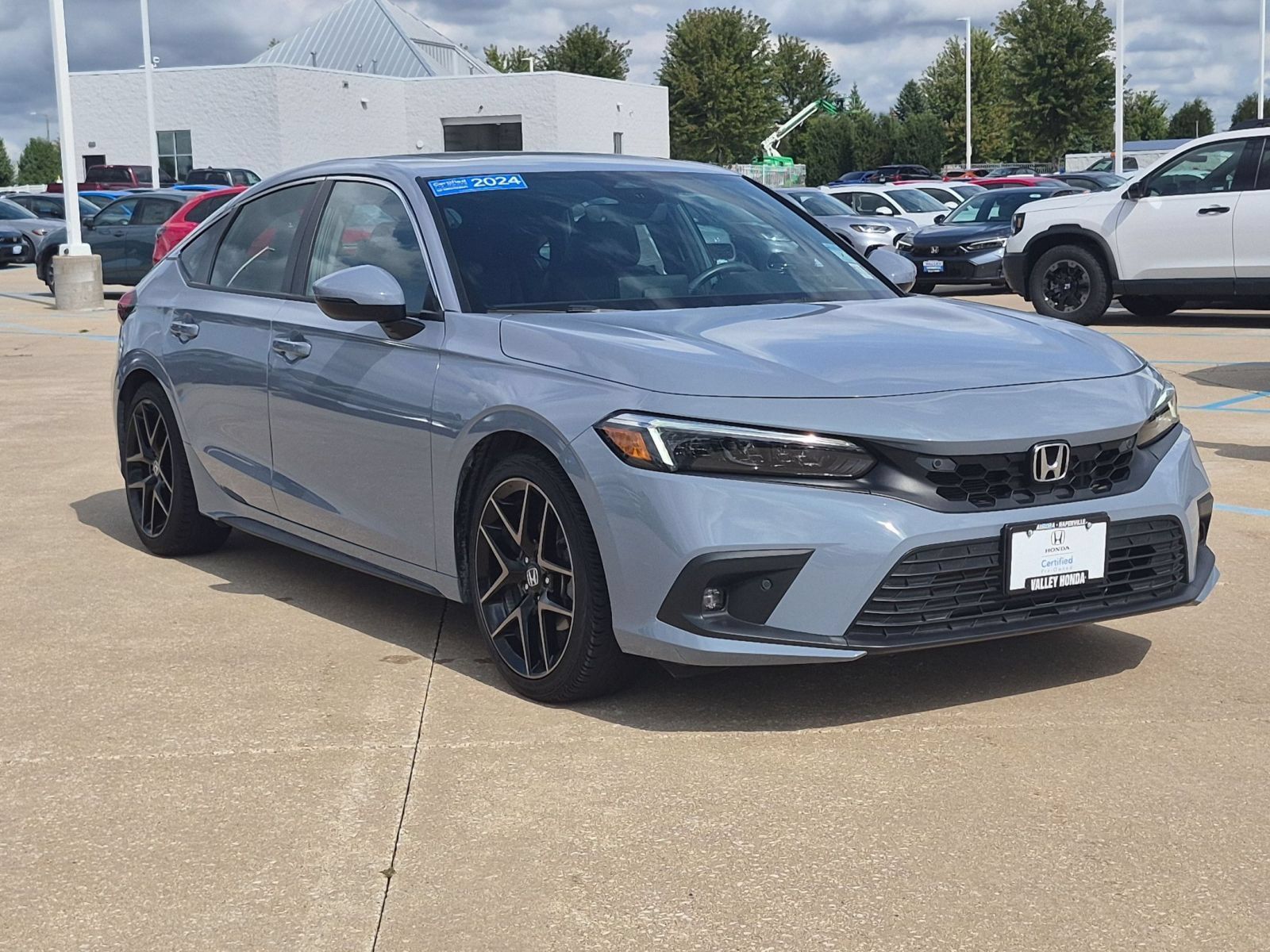 Used 2024 Honda Civic Sport Touring image 5