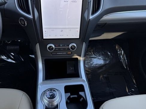 Used 2021 Ford Edge SEL w/ Convenience Package image 6