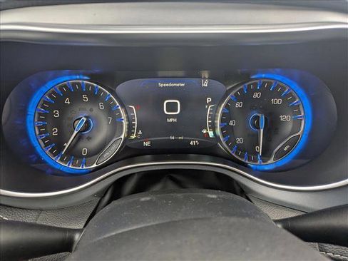 New 2026 Chrysler Pacifica Limited image 11