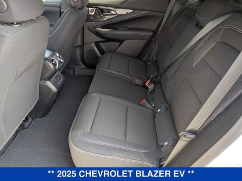New 2025 Chevrolet Blazer EV LT image 24