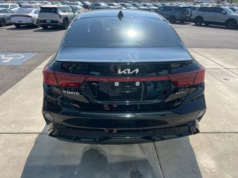 Used 2023 Kia Forte GT-Line w/ GT-Line Premium Package FWD image 4