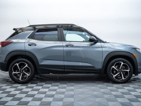 Used 2021 Chevrolet TrailBlazer RS w/ Convenience Package FWD image 4