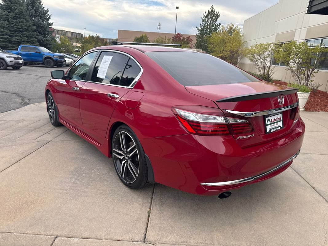 Used 2017 Honda Accord Sport image 10