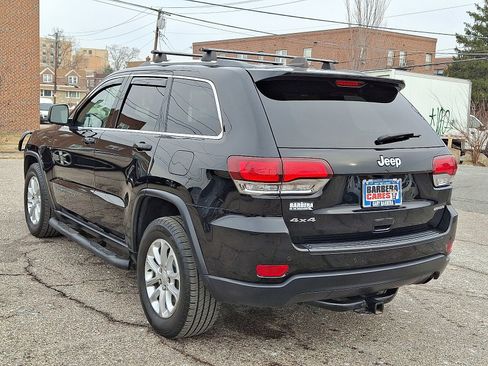 Used 2021 Jeep Grand Cherokee Laredo X image 4