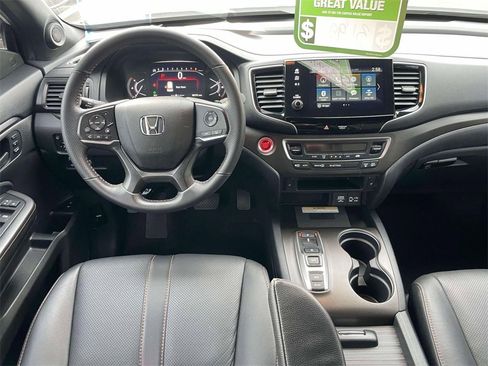 Certified 2022 Honda Passport TrailSport image 12