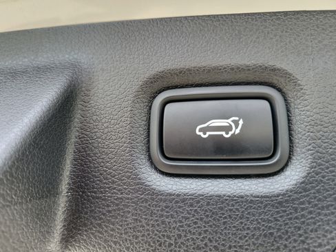 Used 2022 Hyundai Santa Fe XRT FWD image 12