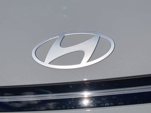 New 2026 Hyundai Kona SEL Premium image 12