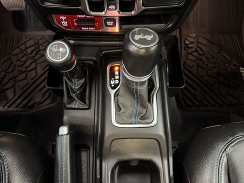 Used 2021 Jeep Wrangler Unlimited Rubicon 4xe image 14