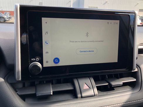 Used 2024 Toyota RAV4 XLE image 25