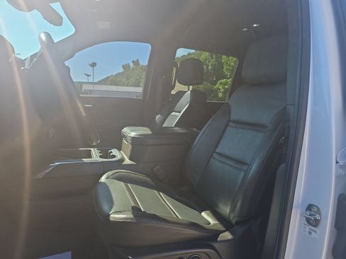 Used 2023 GMC Sierra 2500 Denali w/ Denali Ultimate Package AWD/4WD image 14
