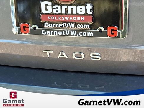 Certified 2022 Volkswagen Taos SE image 30