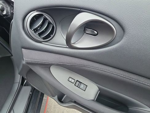 Used 2024 Nissan Z Sport image 33