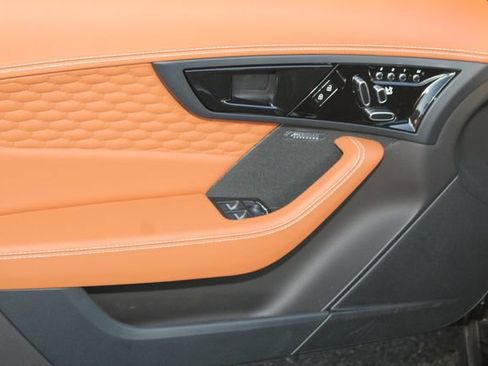 New 2024 Jaguar F-TYPE R image 19