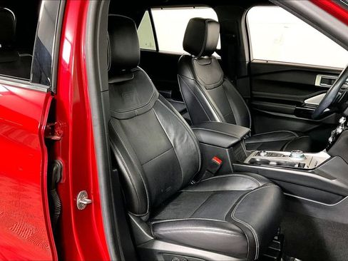 Used 2022 Ford Explorer ST w/ Equipment Group 401A image 7