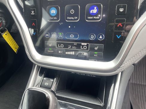 Used 2025 Subaru Outback Premium image 26