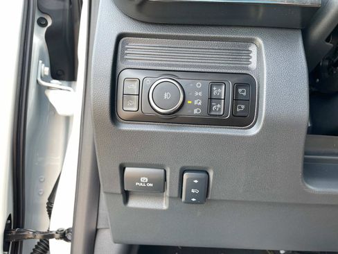 New 2025 Ford F250 Lariat w/ Lariat Ultimate Package image 13