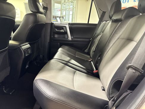 Used 2024 Toyota 4Runner SR5 Premium image 23