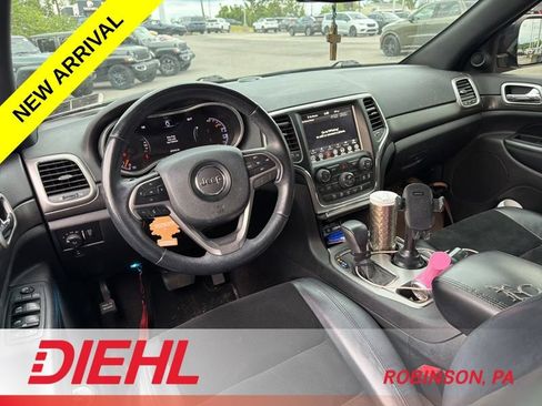 Used 2018 Jeep Grand Cherokee Altitude AWD/4WD image 8