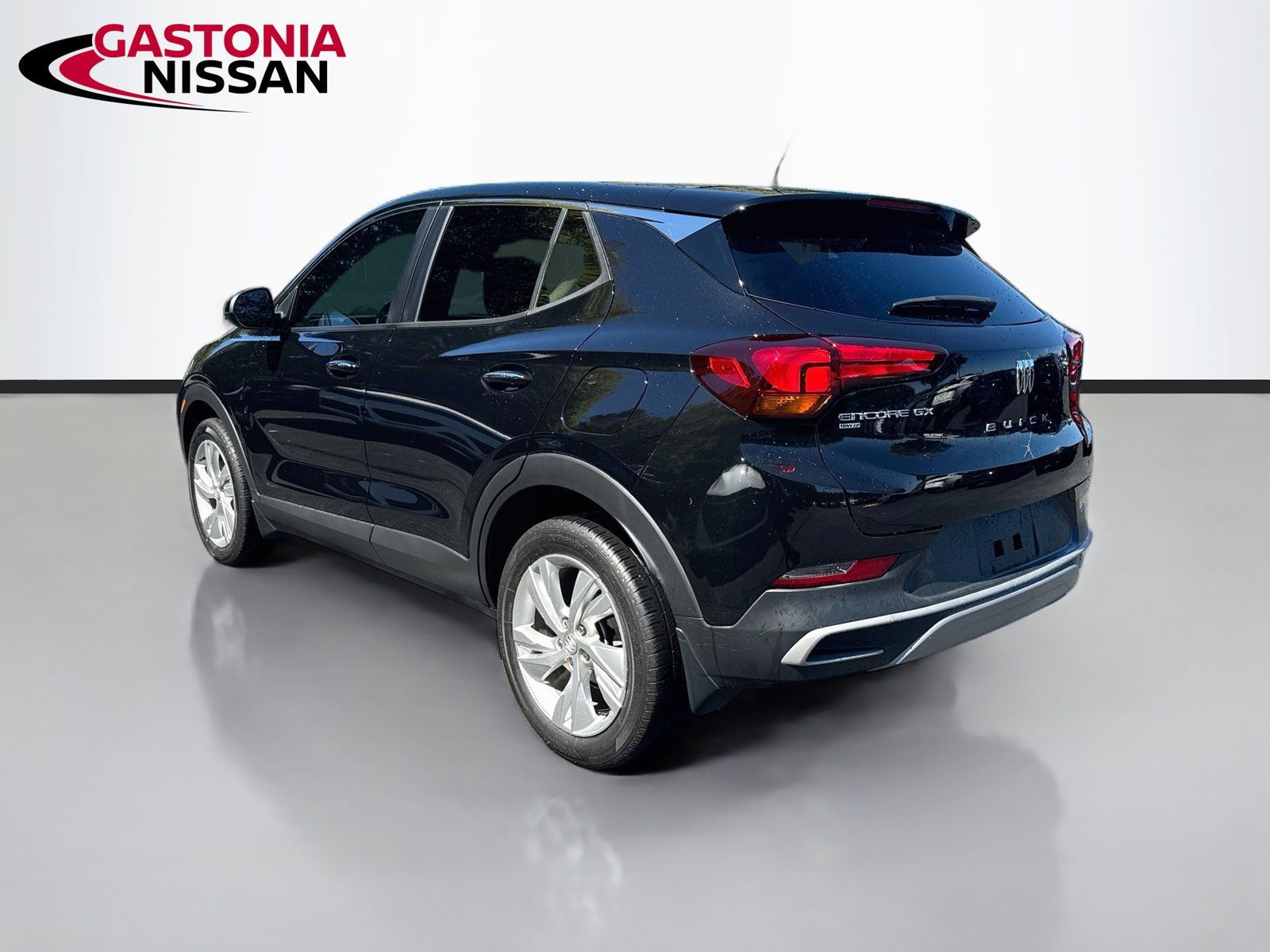 Used 2025 Buick Encore GX Preferred AWD/4WD image 6