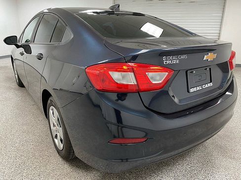 Used 2016 Chevrolet Cruze LS image 7