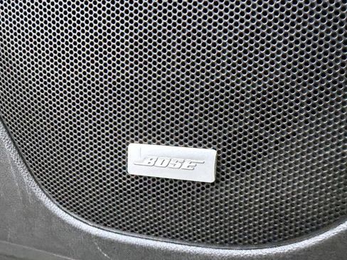 Used 2017 GMC Acadia SLT image 24