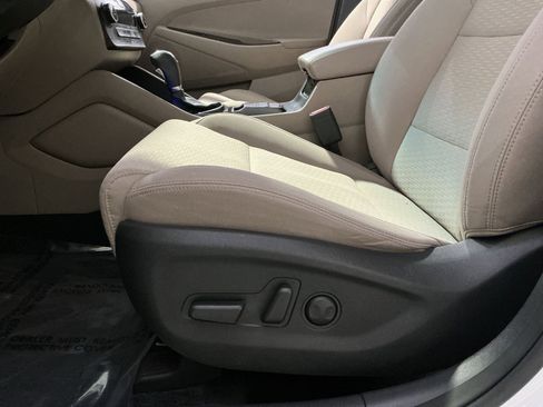 Used 2021 Hyundai Tucson SEL AWD/4WD image 15