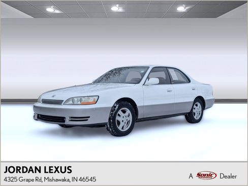Used 1994 Lexus ES 330 4dr Sedan Auto image 1