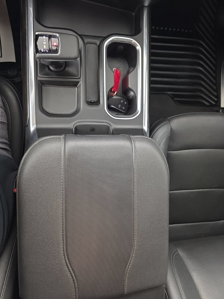 Used 2023 Chevrolet Silverado 1500 LTZ w/ LTZ Convenience Package II AWD/4WD image 20
