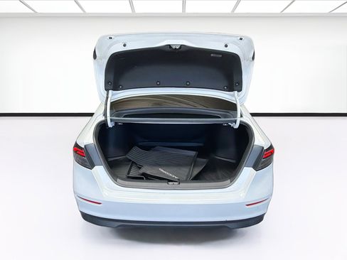 Used 2023 Honda Accord EX image 16