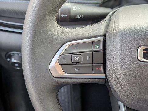 New 2026 Jeep Compass Limited image 17