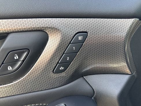 Used 2022 Chevrolet Traverse Premier w/ Redline Edition image 11