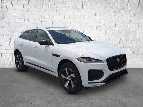 New 2026 Jaguar F-PACE R-Dynamic S image 8