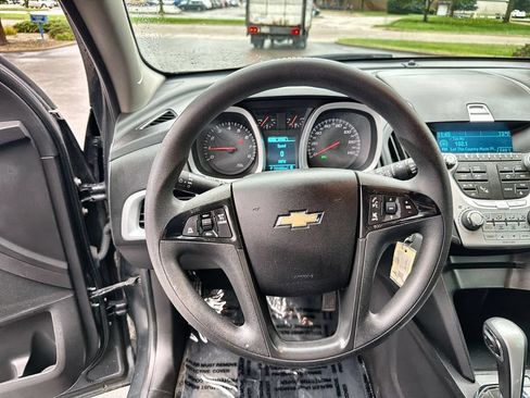 Used 2014 Chevrolet Equinox LS FWD image 11
