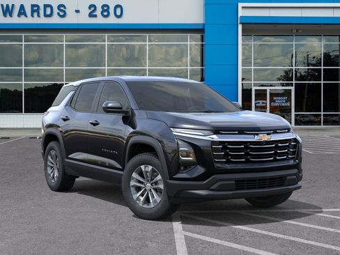 New 2026 Chevrolet Equinox LT w/ Convenience Package II FWD image 8