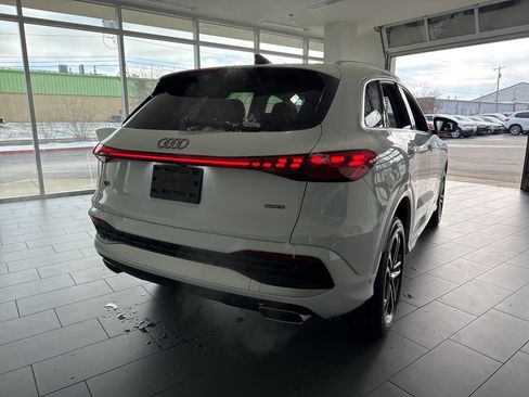 New 2025 Audi Q5 Premium image 7