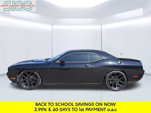 Used 2013 Dodge Challenger R/T RWD image 3