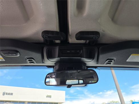 Used 2025 Jeep Wrangler Unlimited Sport AWD/4WD image 25