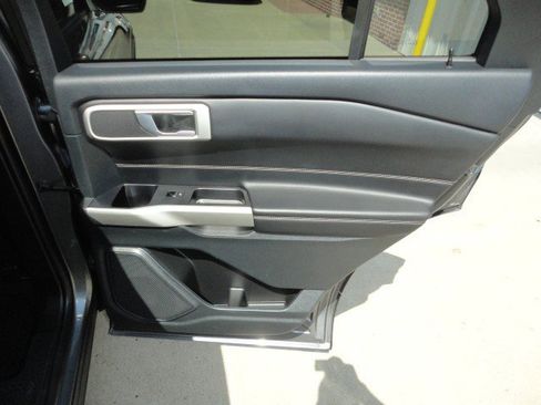 Used 2023 Ford Explorer XLT w/ Equipment Group 202A image 16