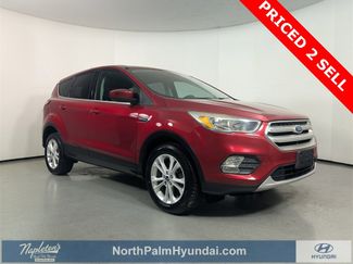 Used 2017 Ford Escape SE w/ SE Cold Weather Package video 1