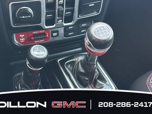 Used 2018 Jeep Wrangler Unlimited Rubicon AWD/4WD image 22