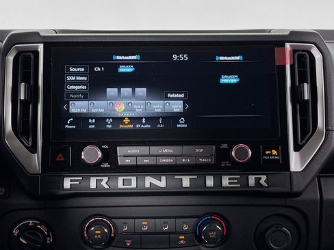 Used 2025 Nissan Frontier SV image 27