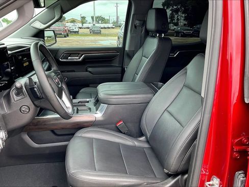 Used 2024 GMC Sierra 1500 SLT AWD/4WD image 18